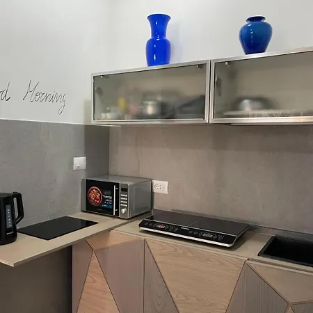 Lally's Nest * Rapallo