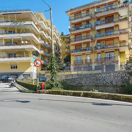 Lally's Nest * Rapallo